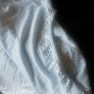 Cold shoulder light blue BKE tee